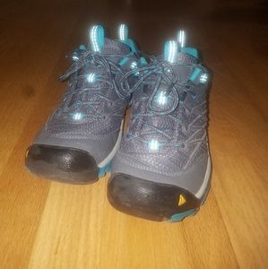 Woman's Keen Hiking Shoes